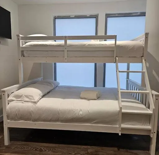 Ideal Studio In Delta Croydon Dpg3