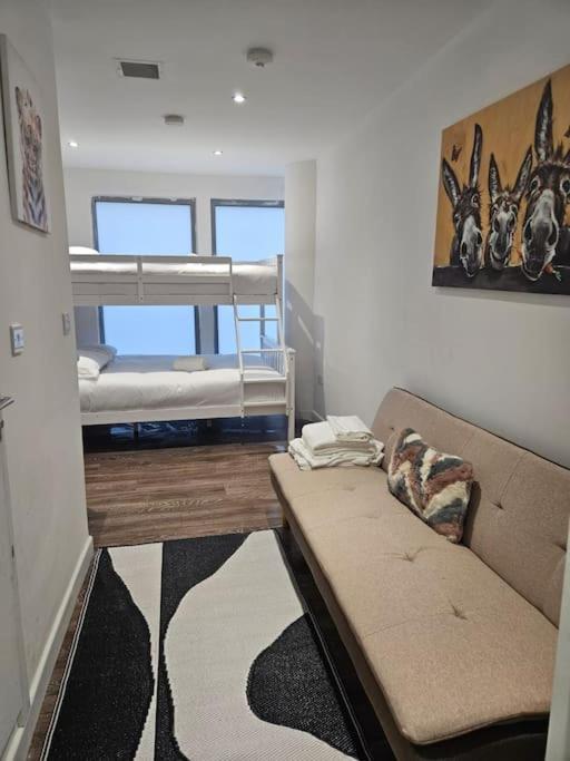 Ideal In Delta Dpg3 Apartment